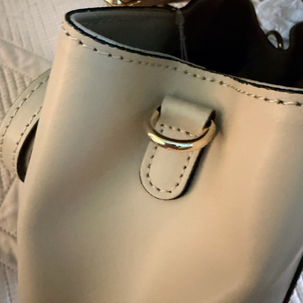 Viola Castellani genuine leather and suede convertible backpack in an ivory - Picture 5 of 9